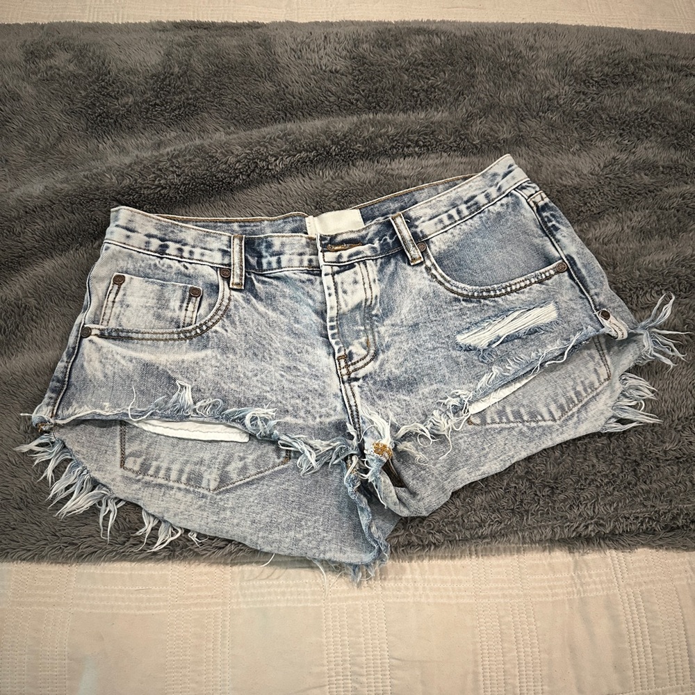 One Teaspoon Women's Blue Malt Bonita Low Waist Denim Shorts - Picture 2 of 3